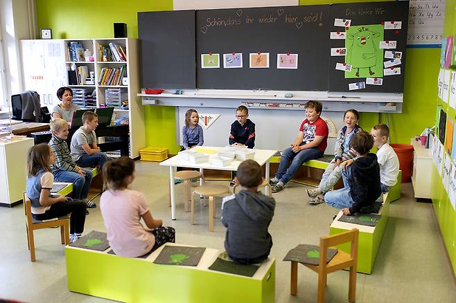스위스의 한 초등학교에서 수업이 진행되고 있다. ⓒEPA