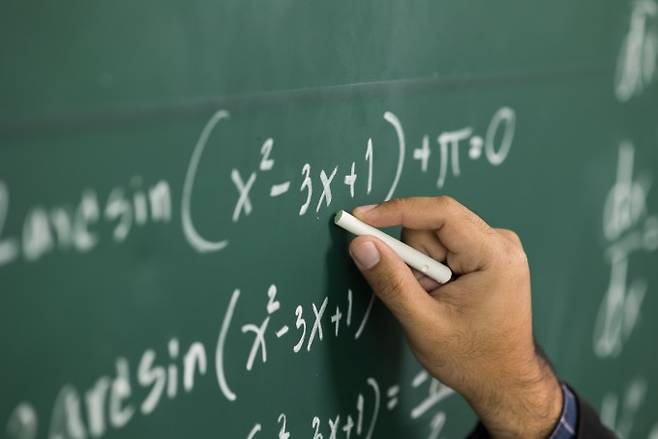 모치즈키 신이치 일본 교토대 수학과 교수의 논문으로 수학계가 12년째 내분을 겪고 있다. 게티이미지뱅크 제공