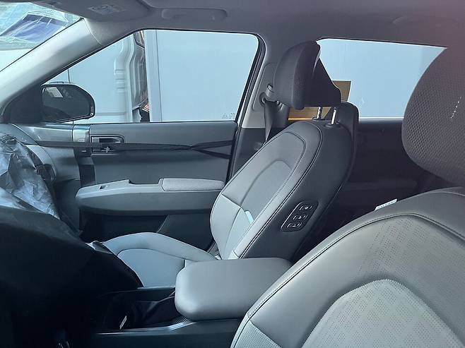 사진 : 기아 EV3 테스트카 실내 (출처=남차카페)