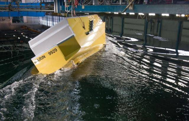 네덜란드 해양 조사 기관 마린은 침몰 여객선 모형을 대형 수조에 띄우는 실험 등을 통해 사고 원인을 조사했다. 일명 잠수함 충돌설을 기각하는 보고서를 선체조사위원회에 제출했지만 오롯이 수용되지 못했다. 마린 제공