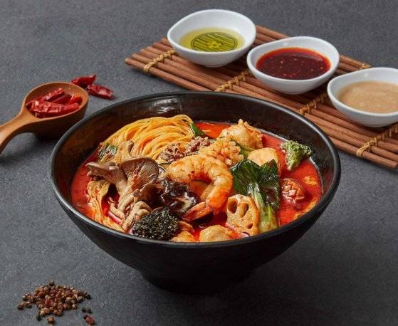 다양한 재료를 조합한 마라탕. 마라공방 인스타그램