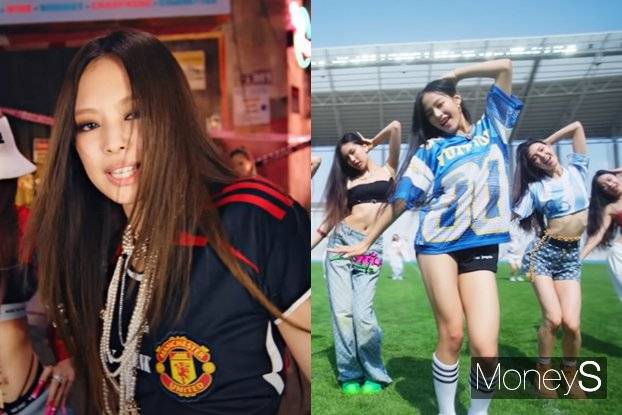 무대의상으로 블록코어룩을 입은 연예인이 많아지면서 인기에 큰 영향을 미쳤다. 사진은 '핑크 베놈' 뮤직비디오(왼쪽)과 '어텐션' 뮤직비디오 캡처. /사진= 블랙핑크 유튜브 캡처, 뉴진스 유튜브 캡쳐