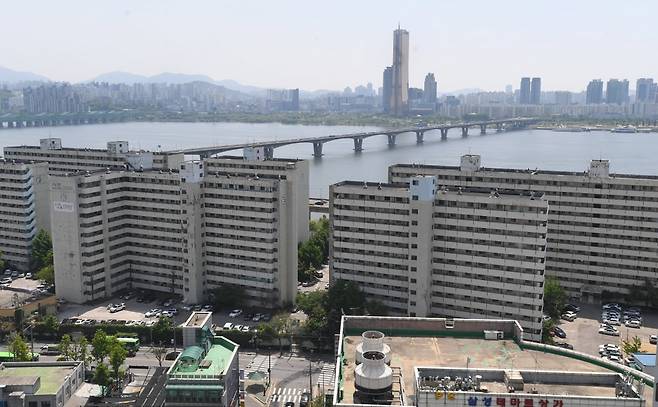 서울 주간 아파트 매매가는 0.03% 오르며 4주 연속 상승세를 이어갔다.  사진=연합뉴스