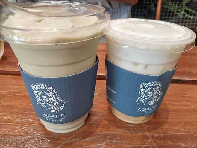 아가페 카페에서 시킨 라떼 음료.