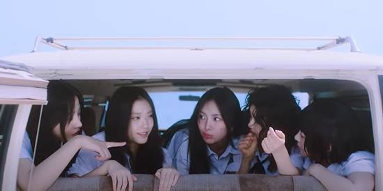 뉴진스 새 더블 싱글 '버블 검'(Bubble Gum) /사진=어도어