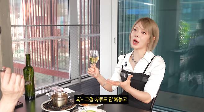 가수 초아. 사진|유튜브 성시경