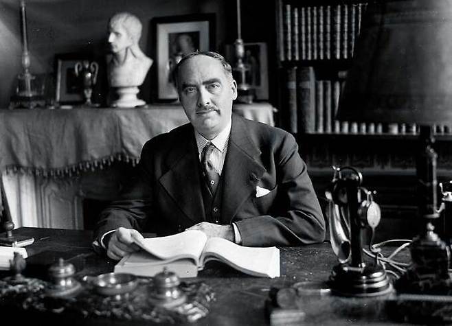 피에르 떼땅져. 홈페이지