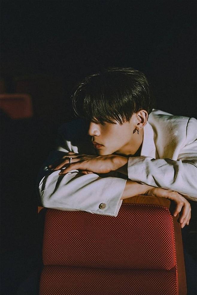 카드 BM. (사진=RBW, DSP미디어 제공)