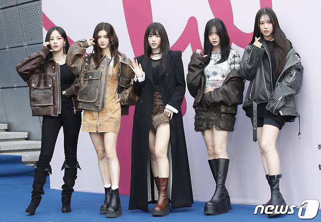 뉴진스의 민지(왼쪽부터)와 다니엘, 해린, 하니, 혜인 ⓒ News1 권현진 기자