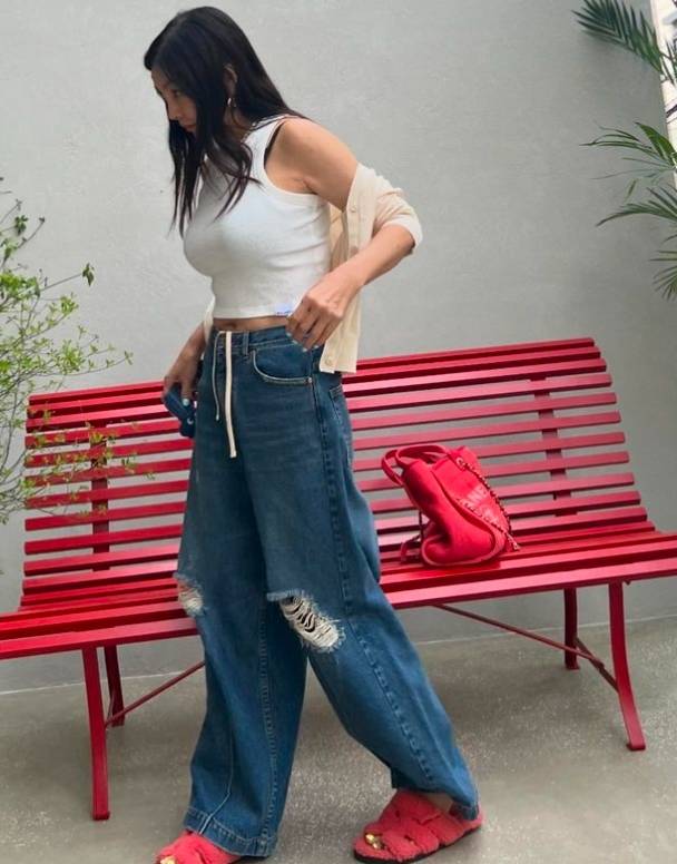 황신혜 소셜 미디어