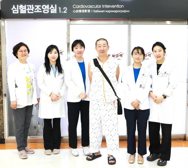 ▲충남대학교병원 심장내과와 심장혈관흉부외과 다학제 진료팀이 대전·충청권역 최초로 중증 심부전 환자 '좌심실 보조장치 삽입술'을 성공했다. ⓒ충남대병원