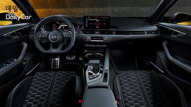 아우디, RS4 25주년 에디션