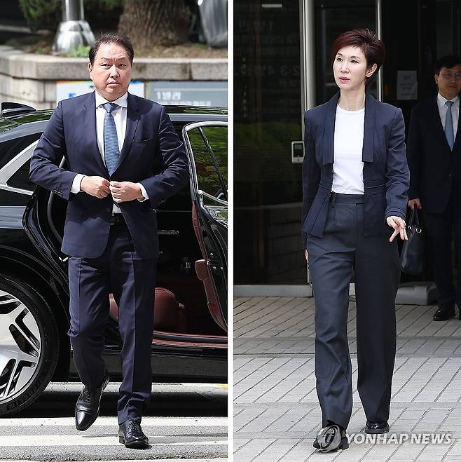 최태원·노소영 이혼소송 항소심 마지막 변론 나란히 출석 (서울=연합뉴스) 류영석 기자 = 최태원 SK 회장과 노소영 아트센터 나비 관장이 16일 오후 서울 서초구 서울고등법원에서 열린 이혼 소송 항소심 공판에 출석했다. 왼쪽은 법정 출석하는 최 회장, 오른쪽은 재판을 마친 뒤 법정을 나서는 노 관장. 2024.4.16 ondol@yna.co.kr