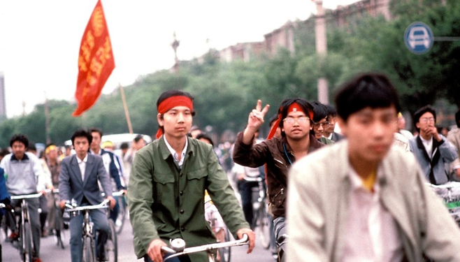 1989년 중국 천안문 사태에 참여한 학생들. 연합뉴스