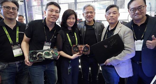 ▲ 저도 사진 한 번만..