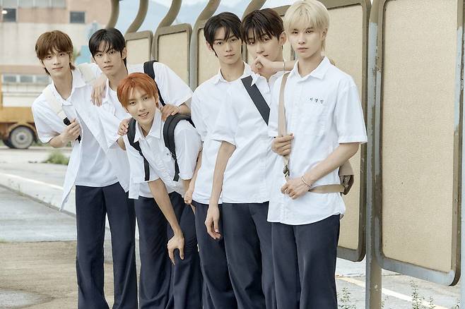 투어스/플레디스