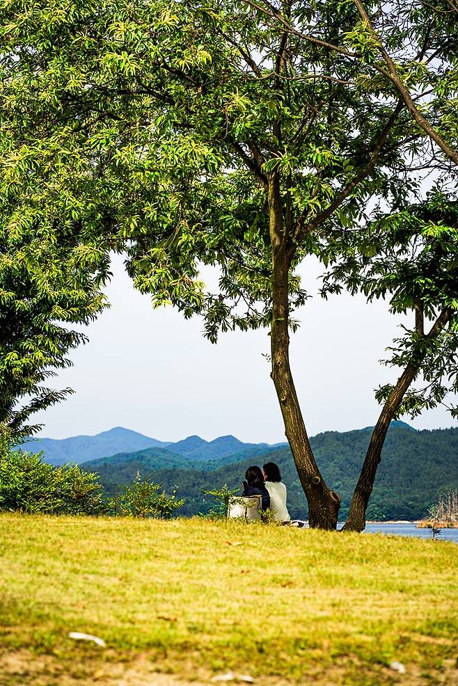 우리만의 행복한 시간, 대청호오백리길 명상정원에서