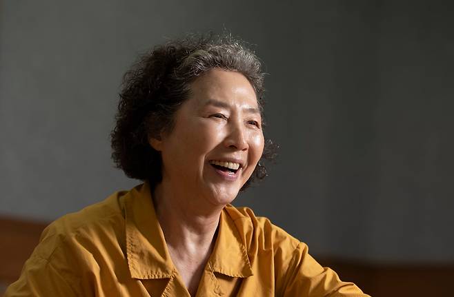 억척 어멈 연기로는 타의 추종을 불허하는 배우 고두심은 "도회적 이미지의 배역도 소화하고 싶지만 뾰족구두에 매니큐어 바르는 게 싫어서 엄두가 안 난다"고 했다. /김지호 기자