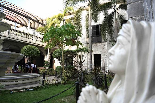 산토니뇨 대성당 회당에서평화와 고요를 느꼈다