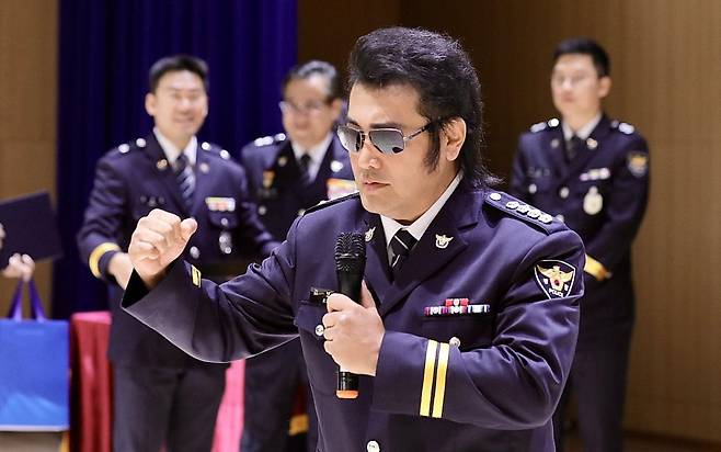 경찰청 홍보대사인 배우 김보성씨. 해당 기사와 관련은 없음. /경찰청