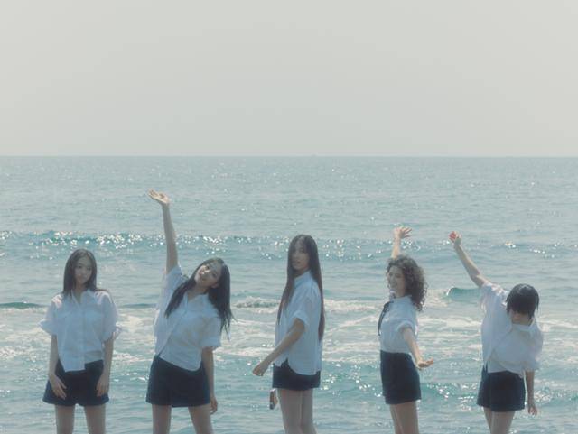 그룹 뉴진스의 소속사 어도어가 '버블검(Bubble Gum)' 표절 의혹에 대해 재차 반박했다. 어도어 제공