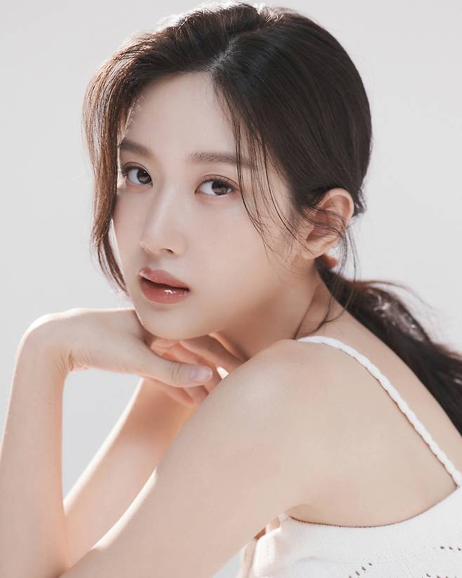'女神' 문가영, 새 프로필 공개