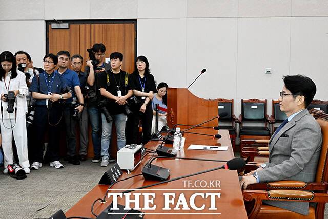 '혼자 출석했습니다'