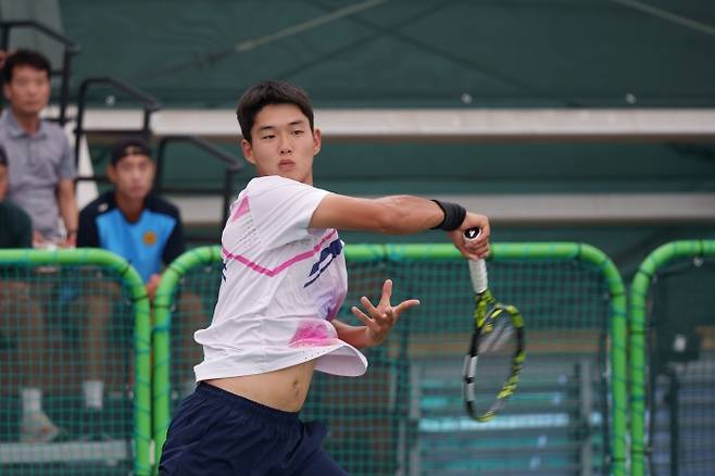 남자단식 4강에 진출한 김동주(사진/김도원 기자)