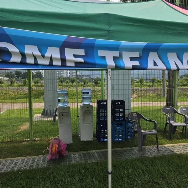 지난달 26일부터 8일까지 경남 창녕군 일원에서 진행된 '제23회 전국여자축구선수권대회'의 열악한 환경으로 지적된 천막. 사진┃한국프로축구선수협회