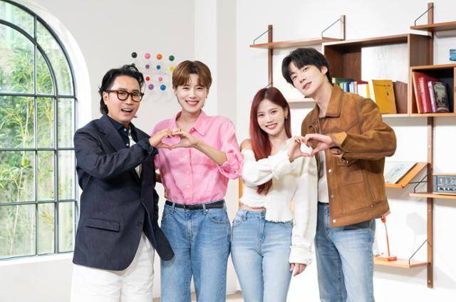 정재형 장도연 효정 안재현(왼쪽부터 차례로)이 '끝사랑'의 온라인 제작발표회에 참석했다. JTBC 제공