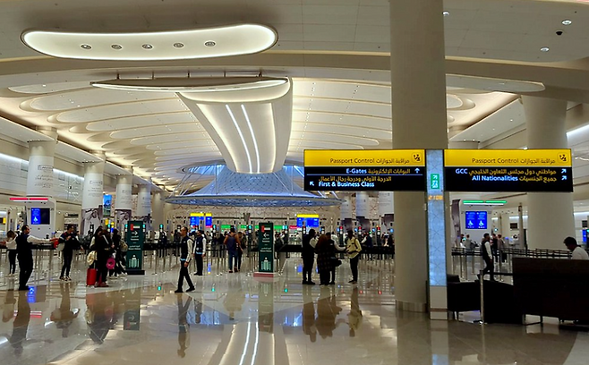 아부다비 자이드 국제공항 / 사진=플리커