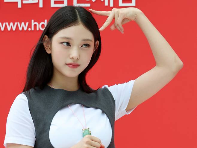 걸그룹 뉴진스 맴버 해린(사진)이 민희진 어도어 사내이사를 응원했다. /사진=뉴스1