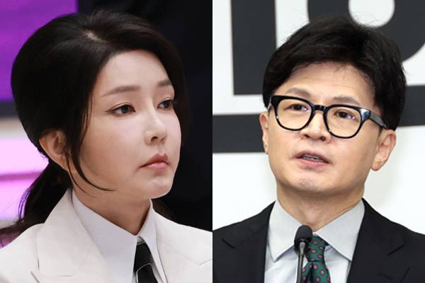 김건희 여사(왼쪽)와 한동훈 국민의힘 대표. 연합뉴스·뉴시스