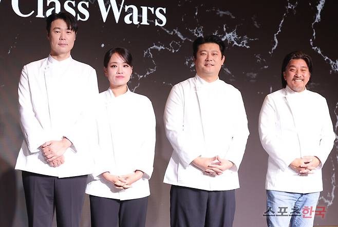 넷플릭스 예능프로그램 '흑백요리사:요리 계급 전쟁' 톱8 기자간담회에 참석한 출연진 최현석, 정지선, 장호준, 에드워드 리. 24.10.07ⓒ이혜영 기자 lhy@hankooki.com
