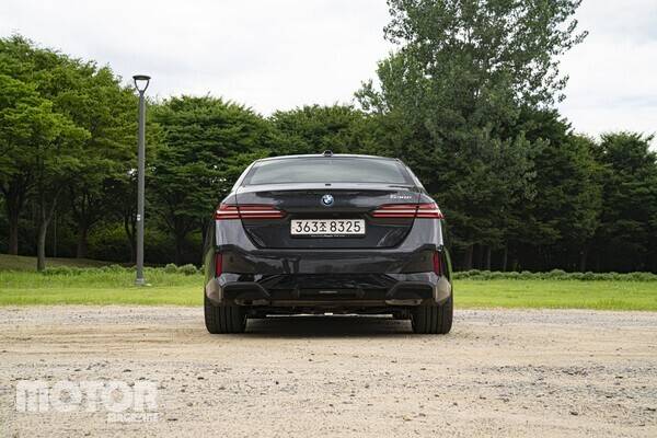 BMW 더 뉴 530e 사진 모터매거진 최재혁 기자