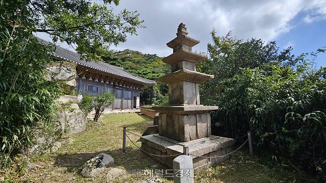 북미륵암 삼층석탑