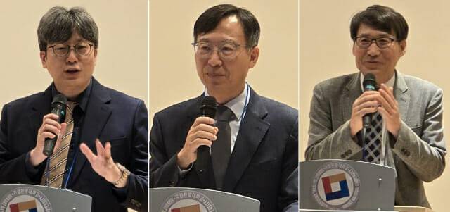 18일 열린 혁신클러스터학회 추계학술대회에서 박성욱 회장과 조황희 산업클러스터학회장, 이길우 한국기술혁신학회장(왼쪽부터)이 각각 개회사와 축사를 진행했다.