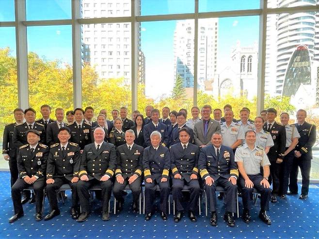 2023 북태평양 해양치안기관장 포럼 참여국가 기관장 단체사진. 김종욱 해경청장이 빠져 있다. (문대림 의원실 제공)