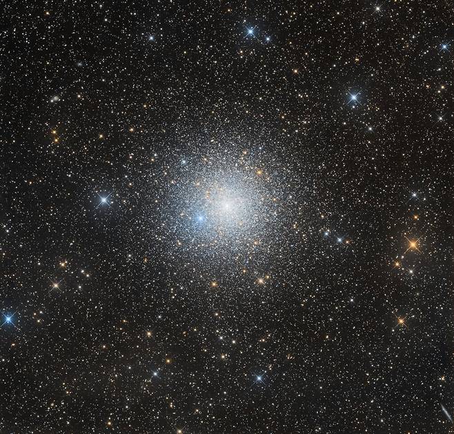 구상성단 NGC 6752./Massimo Di Fusco, Aygen Erkaslan