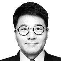 심상용 서울대 미술관장