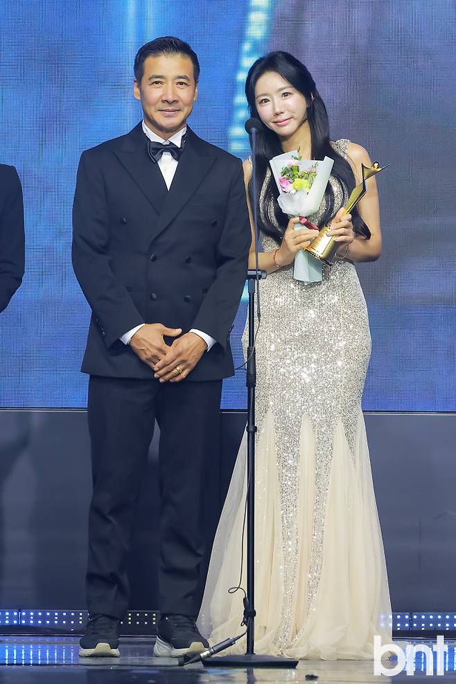 2024 아시아모델어워즈 / 레이싱 모델부문 인기상 김하음