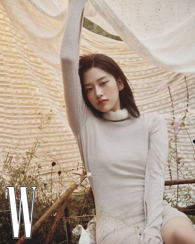 아이브 안유진. 사진 | W코리아