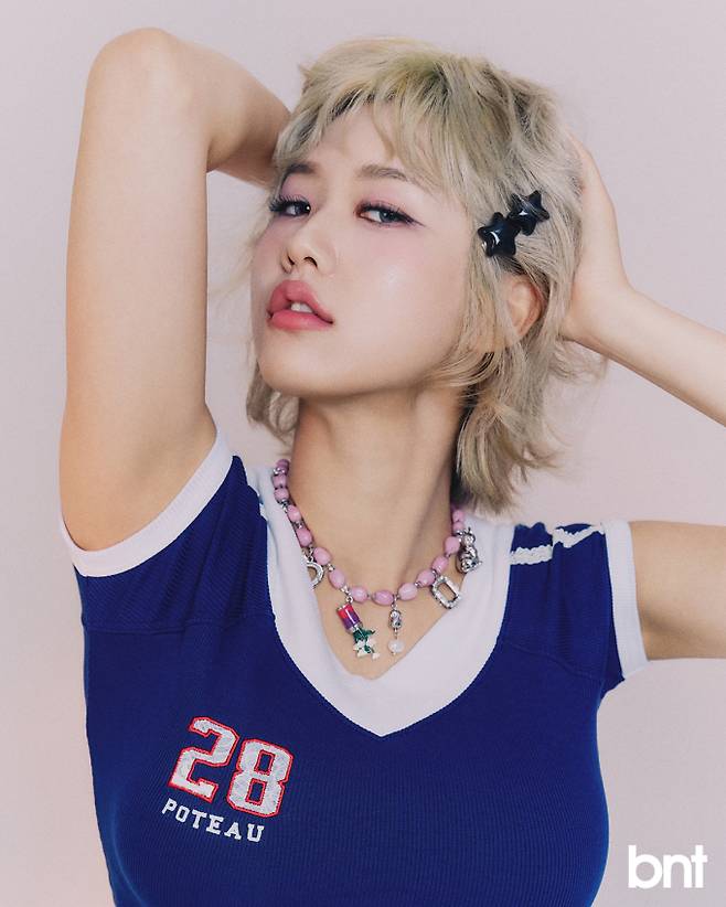 톱은 서쿠키 제품.