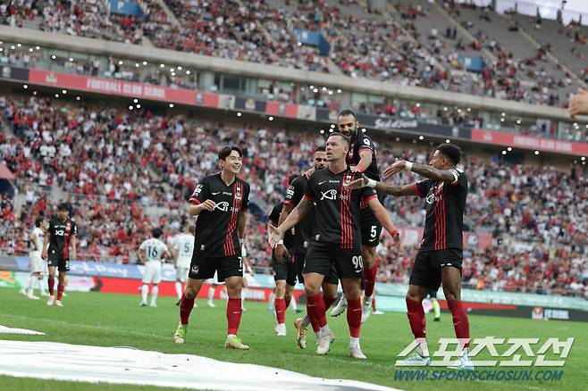 서울월드컵경기장/ K리그1/ FC서울 vs 수원FC/ 서울 일류첸코 득점, 임상협, 야잔, 린가드/ 골 세레머니/ 사진 곽동혁