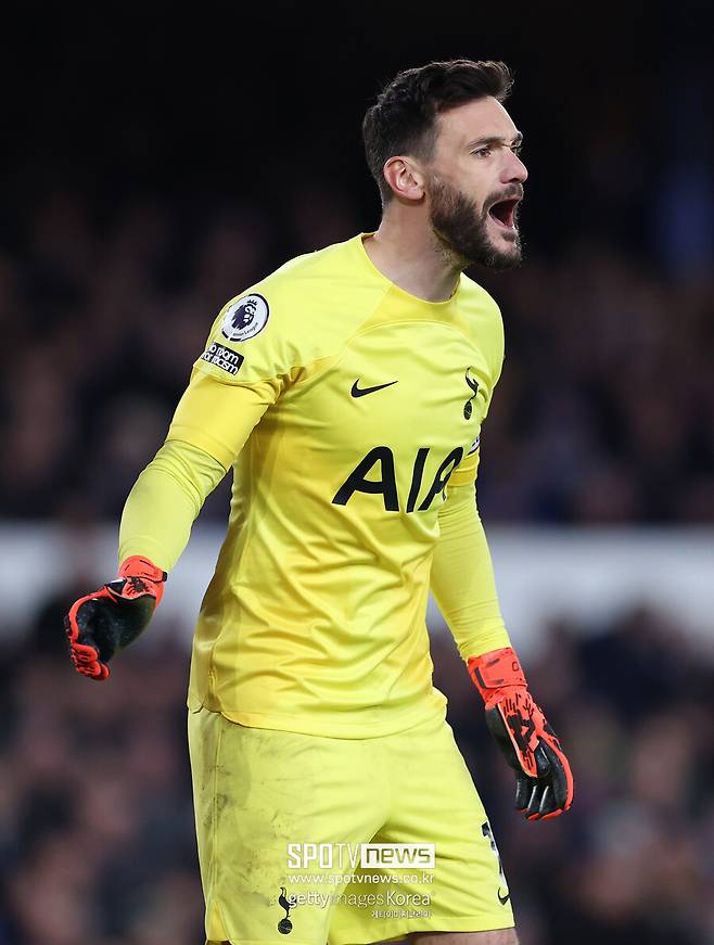 ▲ 위고 요리스는 아마존 다큐멘터리 제작을 위한 카메라 설치가 토트넘 선수단 동의 없이 이루어졌다고 자서전에서 주장했다.