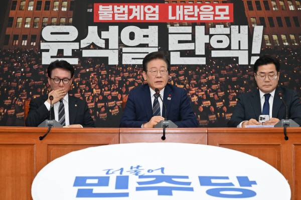 더불어민주당 이재명 대표가 7일 국회에서 열린 내외신 기자간담회에서 발언하고 있다. 김정록 기자