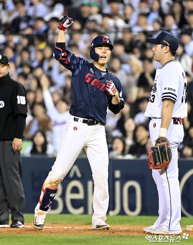 달라진 롯데 내야진은 어느 정도 세대교체에 성공했다는 평가를 받으며 2024시즌을 마무리했다. 야수 기대주 고승민(왼쪽)의 성장세가 도드라졌던 한 해였다. 엑스포츠뉴스 DB