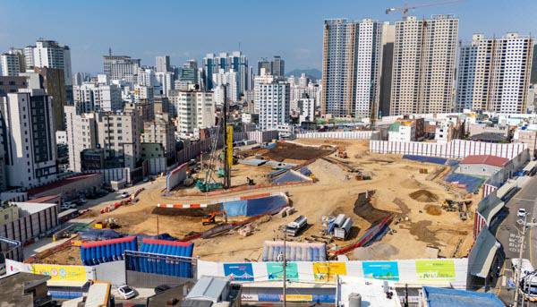 부산의 한 아파트건설 현장. 사진은 기사 내용과 관련이 없음. 국제신문DB