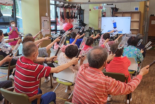 B2B 데이케어센터 운동 프로그램. (리브라이블리 제공)