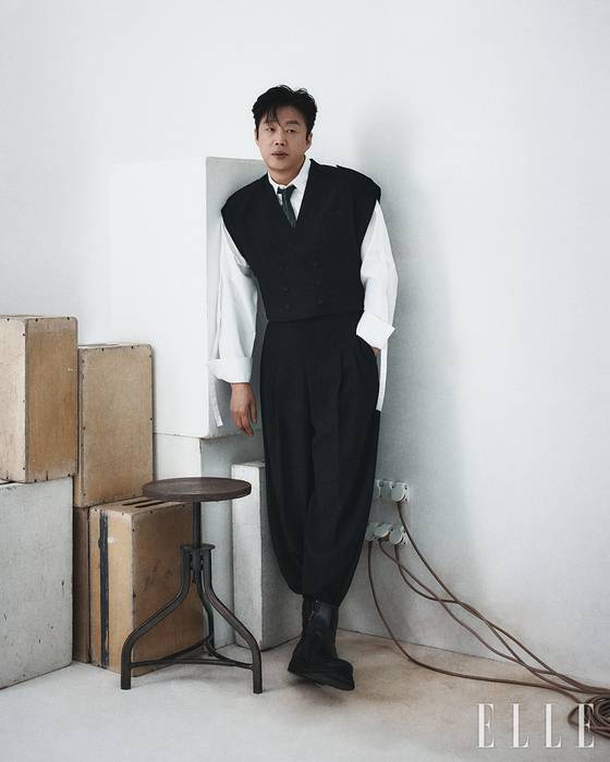 '조명가게' 김희원. 사진=엘르